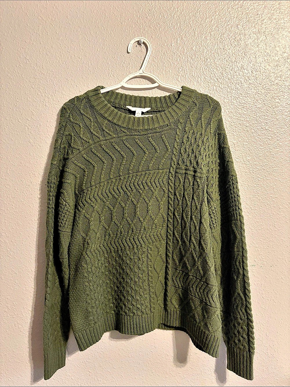 Xhilaration Cable Knit Crewneck Sweater in Green Size Large